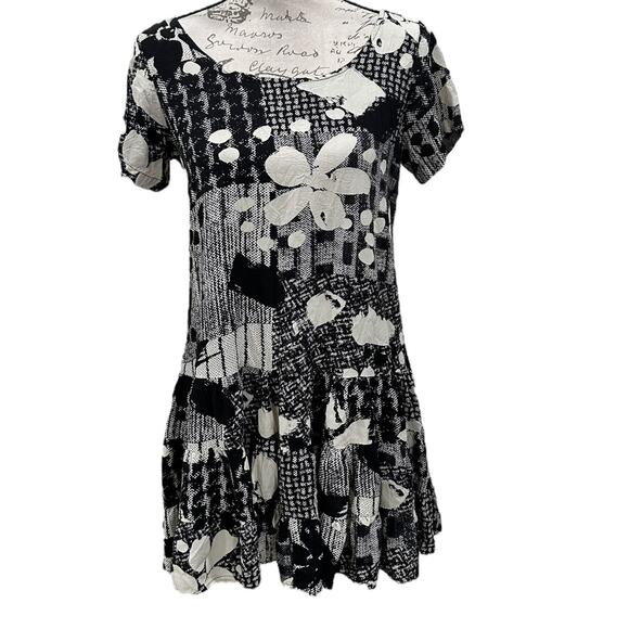 Vintage Jams World Tropical Hattie Dress in B&W - Picture 1 of 6
